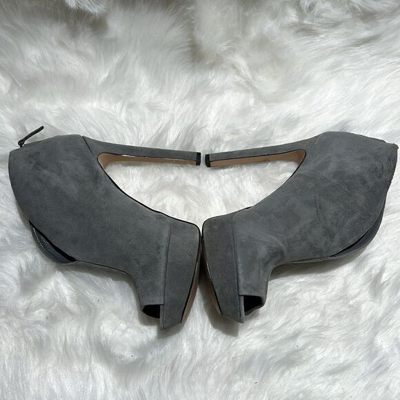 Nine West Grey Suede Vamp Peep Toe Booties Size 8.5.  B83 - Picture 3 of 9